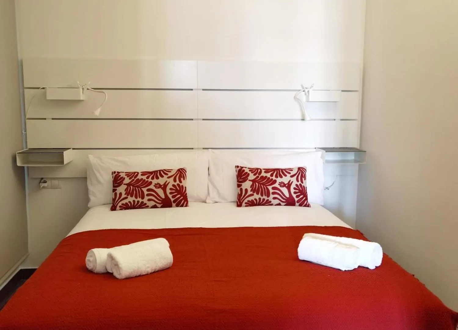 M&E Agency Apartments Valencia 277 By Marta And Emanuele Barcelona