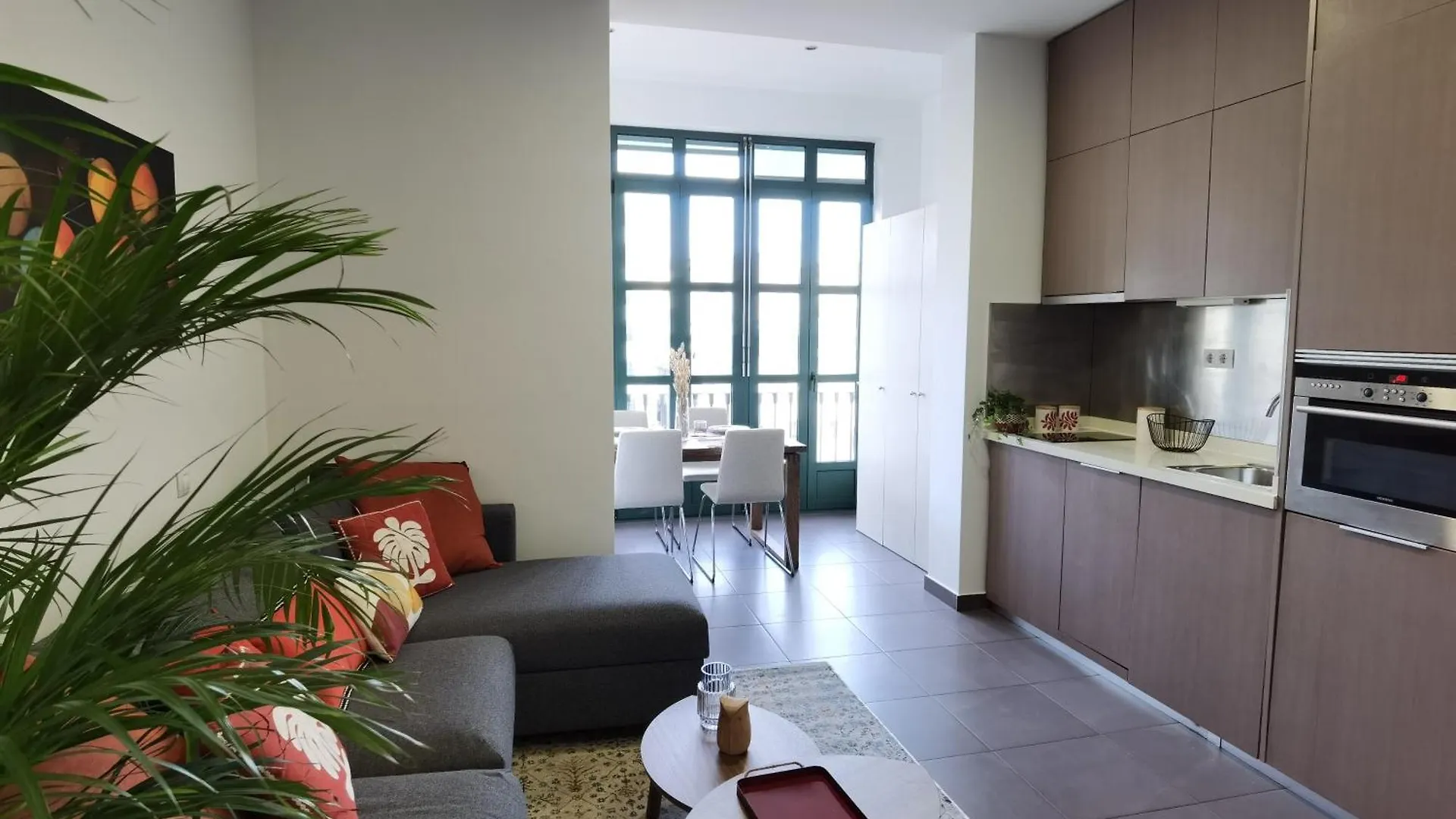 M&E Agency Apartments Valencia 277 By Marta And Emanuele Barcelona