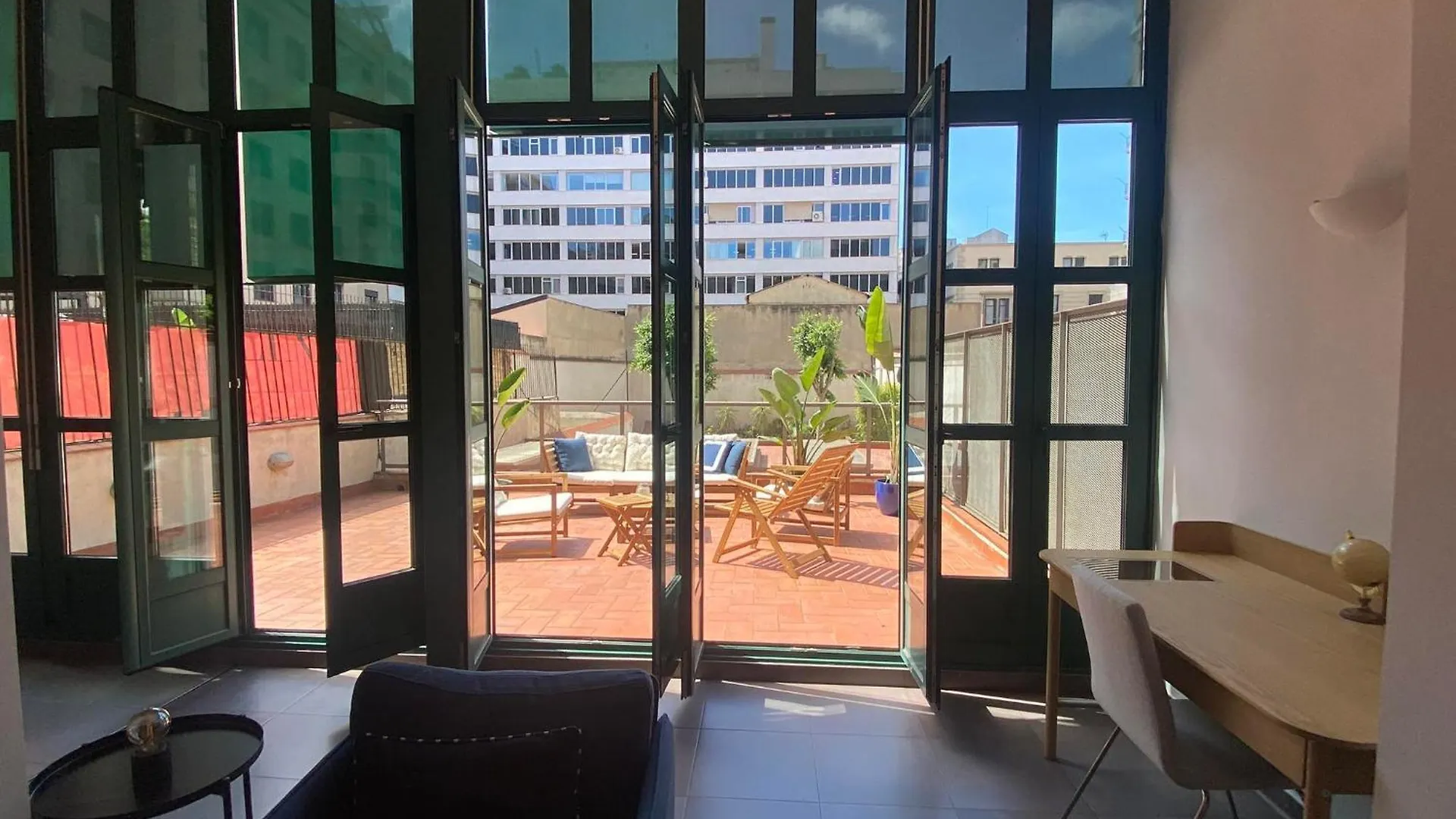 M&E Agency Apartments Valencia 277 By Marta And Emanuele Barcelona 0*,  Spanje