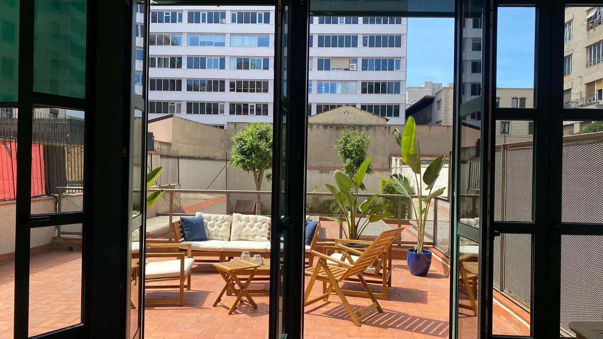 M&E Agency Apartments Valencia 277 By Marta And Emanuele Barcelona