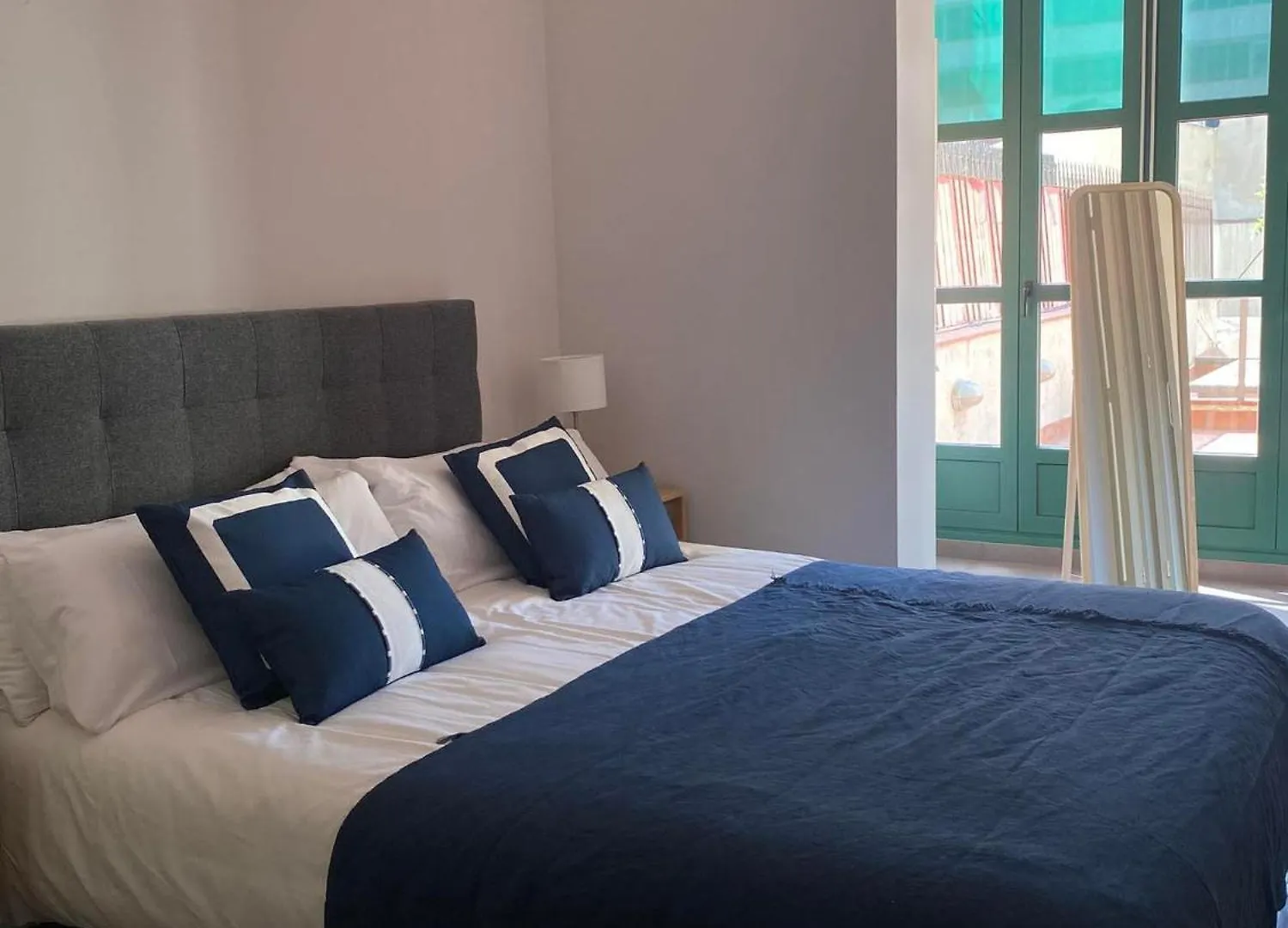 M&E Agency Apartments Valencia 277 By Marta And Emanuele Barcelona