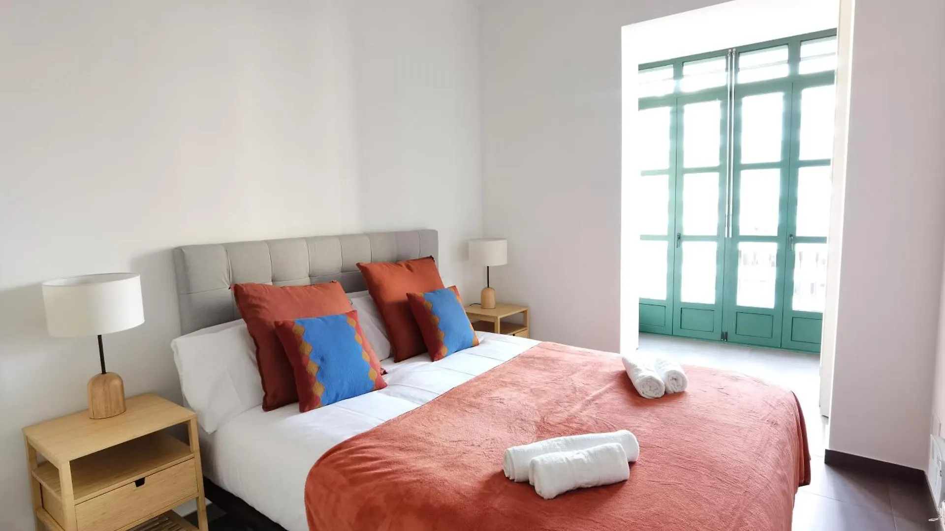 M&E Agency Apartments Valencia 277 By Marta And Emanuele Barcelona 0*,