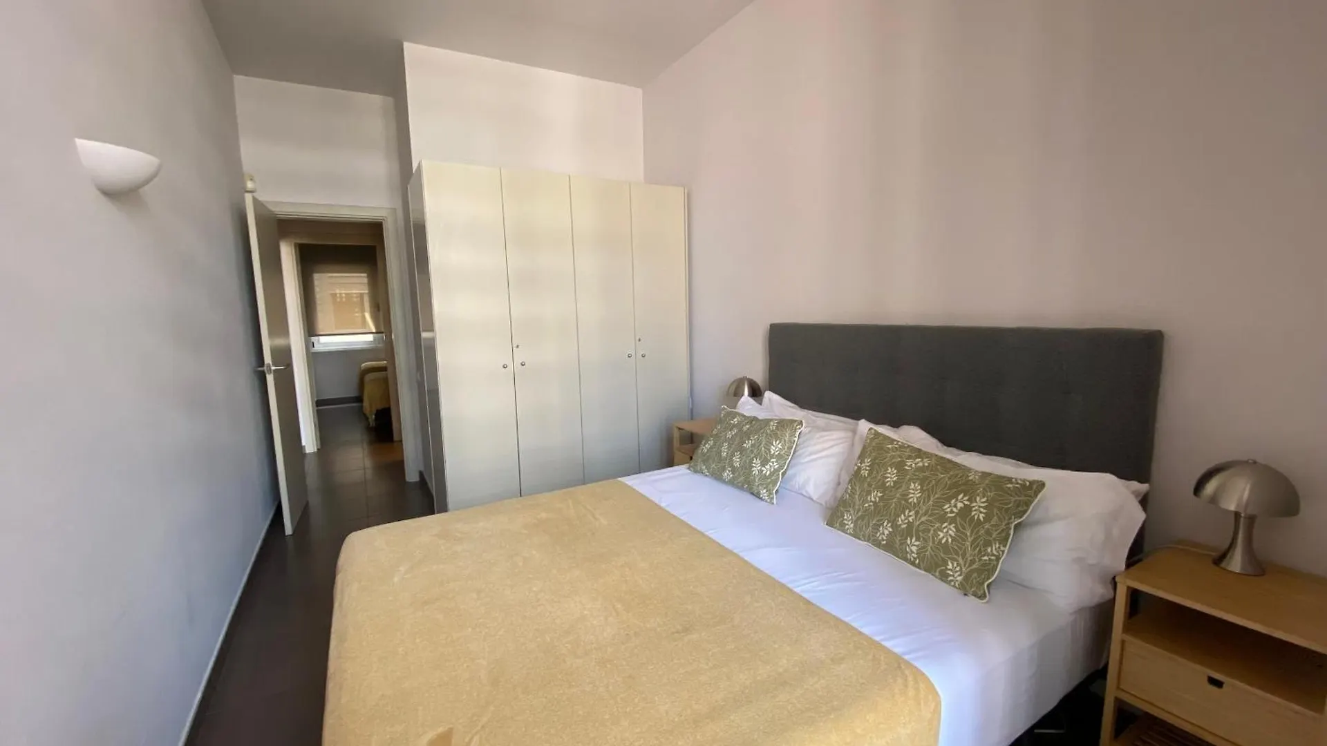 M&E Agency Apartments Valencia 277 By Marta And Emanuele Barcelona